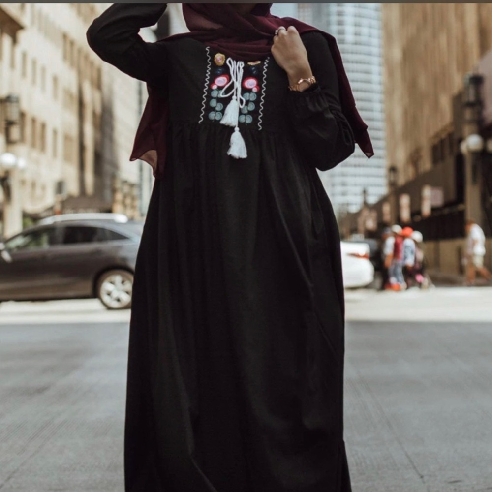 Niswa fashion long maxi dress black with pockets size S